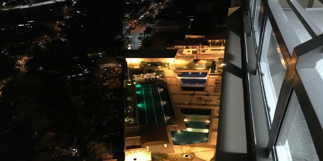 Viera Residence Manila Exteriör bild